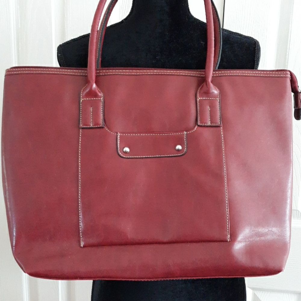 Red tote